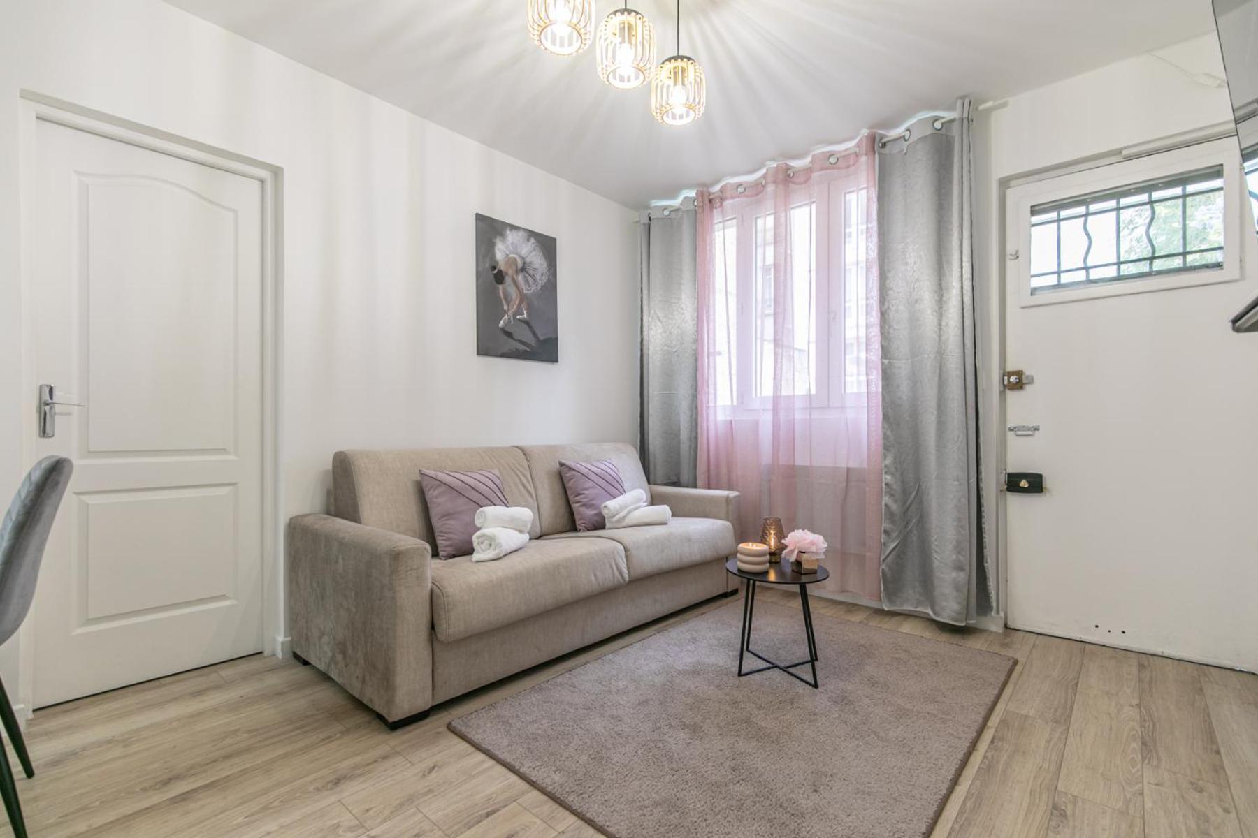 Superbe Maison De Avec Jardin Montrouge